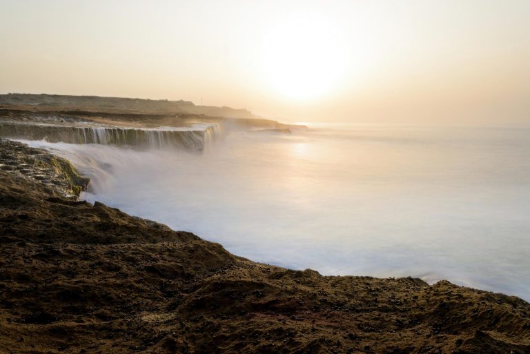 long-exposure-shot-from-waves-beach-chabahar-sunset-located-baluchistan-iran_1048944-21038393